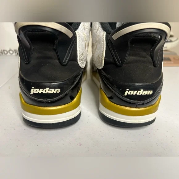 Nike Jordan Dub Zero Black and White Gold Trim 311046-005 Size 11 Sneakers Shoes - Picture 6 of 8